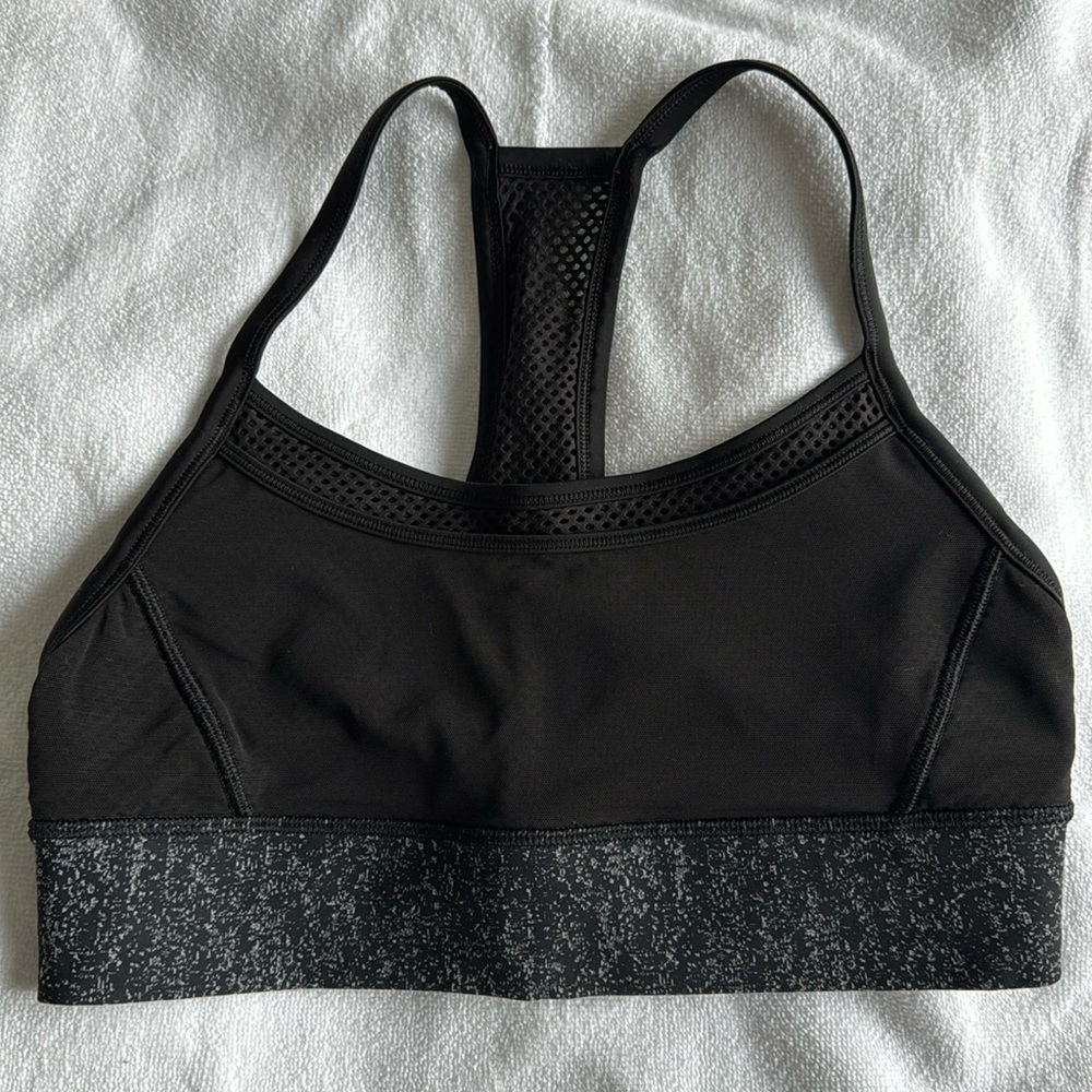 Lululemon support Bra. Excellent condition. Sz 8